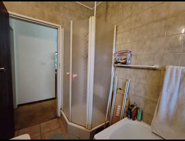 2 BEDROOM PROPERTY TO RENT IN RENNIES BEACH